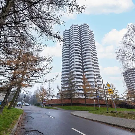 公寓 Stylish Air Conditioned With Balcony And View *