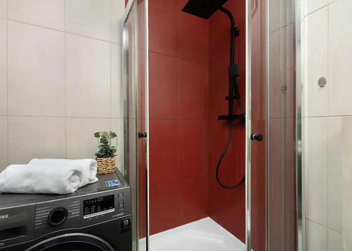 Апартаменты Stylish Air Conditioned With Balcony And View *